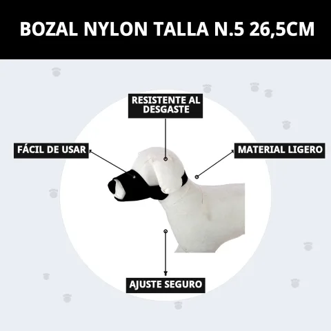 Bozal nylon para perros grandes en uso durante paseo al aire libre