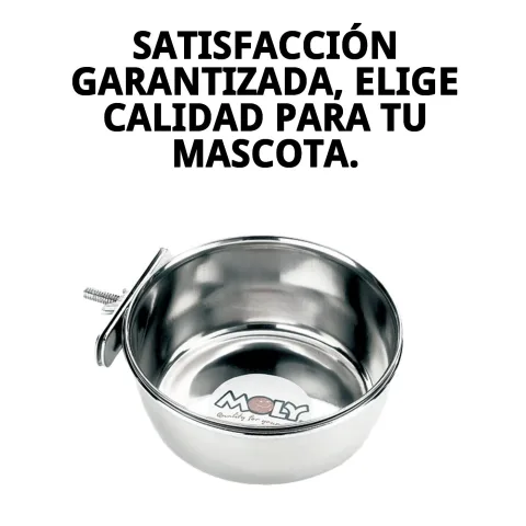 Comedero multiusos colocado en zona tranquila para mascotas