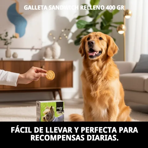Paquete abierto con galletas sándwich rellenas para perros