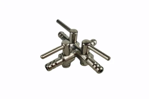 LLAVE METALICA 3 SALIDAS