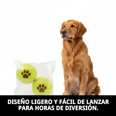 Pelota tenis con huellas junto a otros juguetes para perros