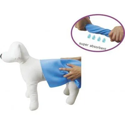 Detalle de la textura de la toalla absorbente para perros y gatos