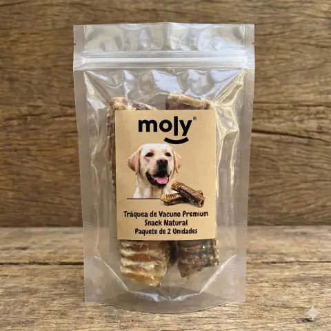 Friandise naturelle trachée de boeuf pour chiens en gros plan